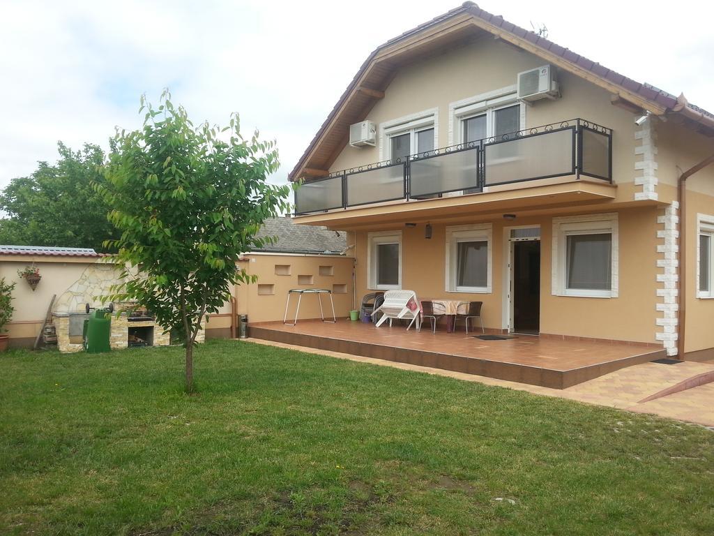 Marinica Apartman Hajdúszoboszló المظهر الخارجي الصورة