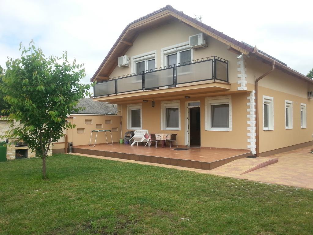 Marinica Apartman Hajdúszoboszló المظهر الخارجي الصورة