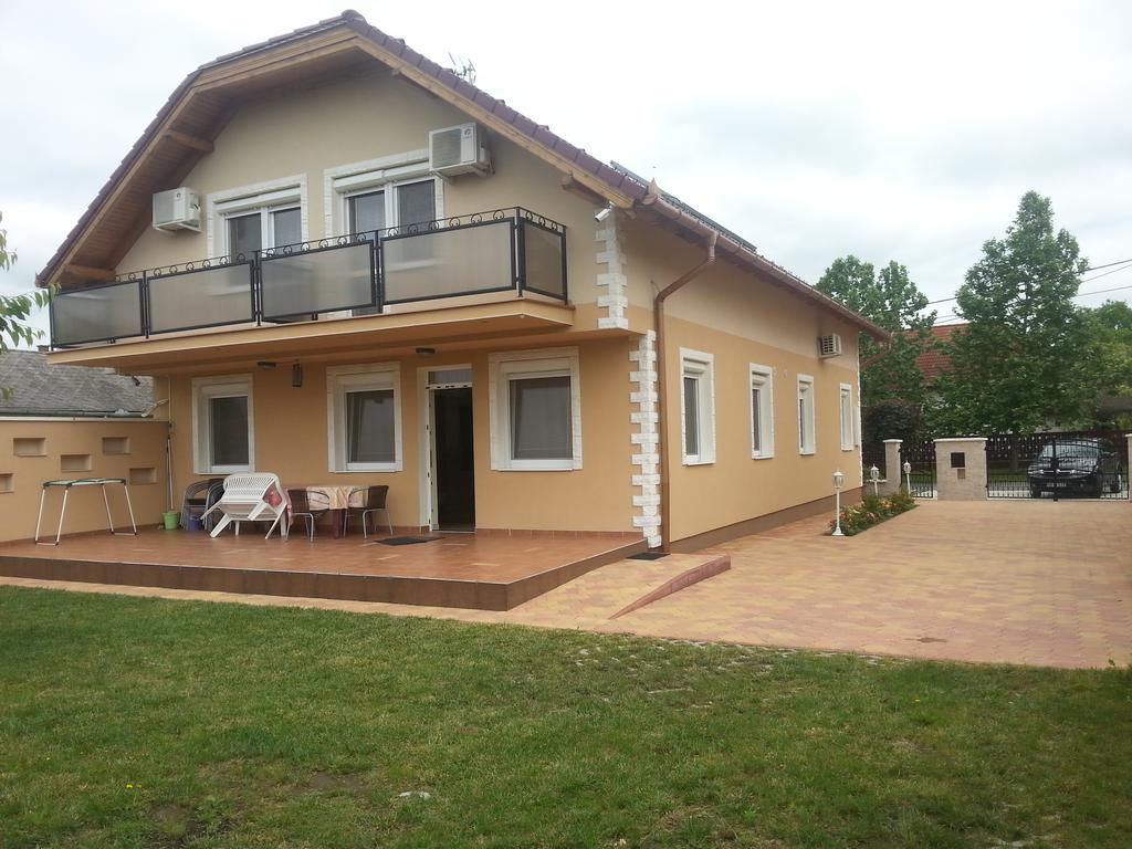 Marinica Apartman Hajdúszoboszló المظهر الخارجي الصورة
